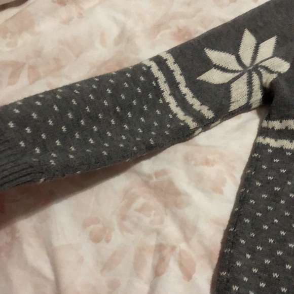 POL Grey Winter Snowflake Fair Isle Sweater - Picture 7 of 10
